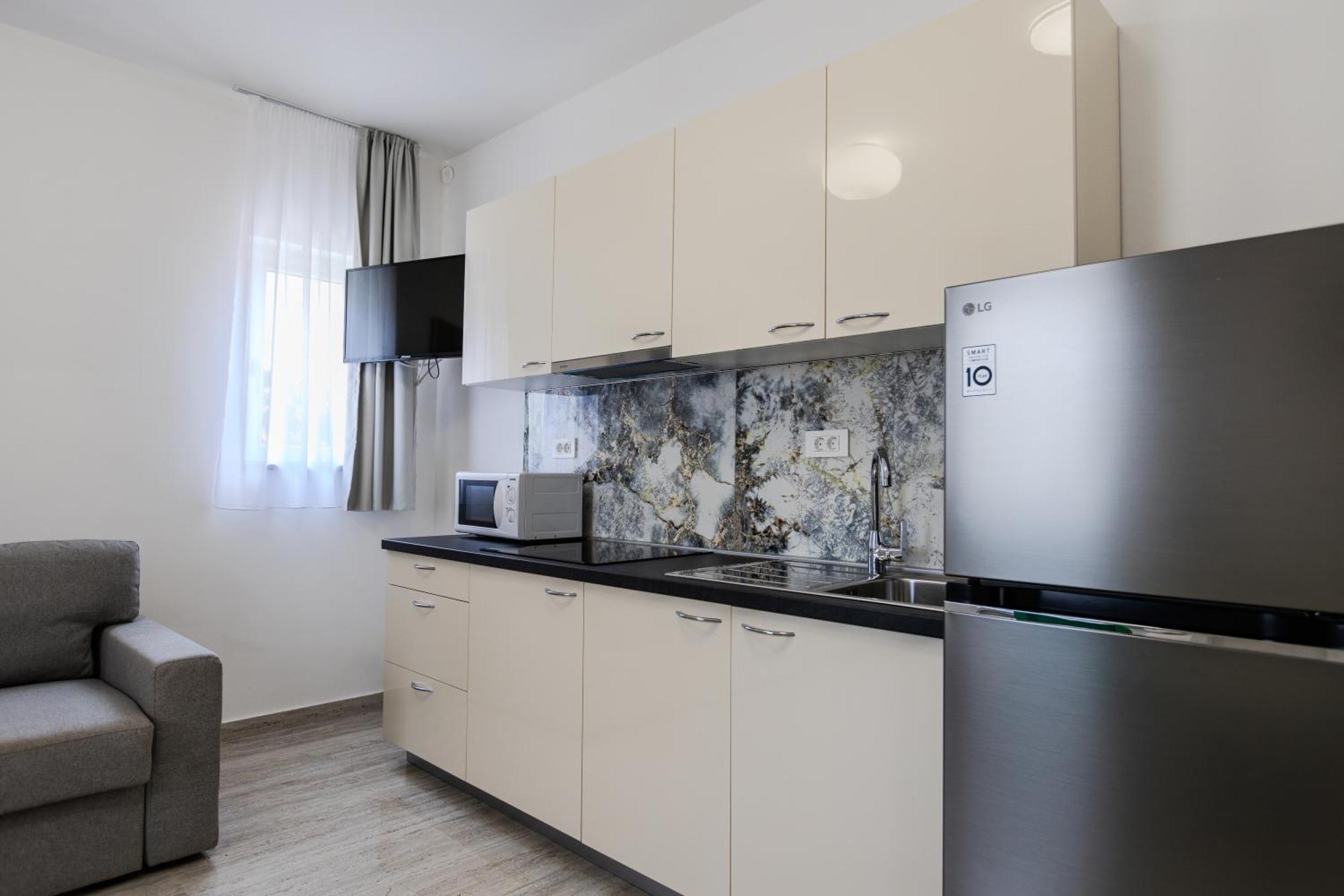 Apartments Lorena Привлака Экстерьер фото